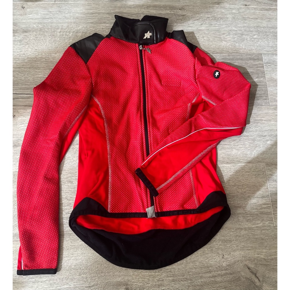 Assos cycling jacket